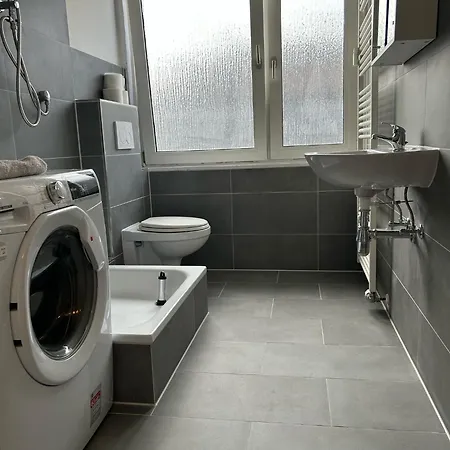 Leonhardstrasse 19 - 0302 * Wuppertal